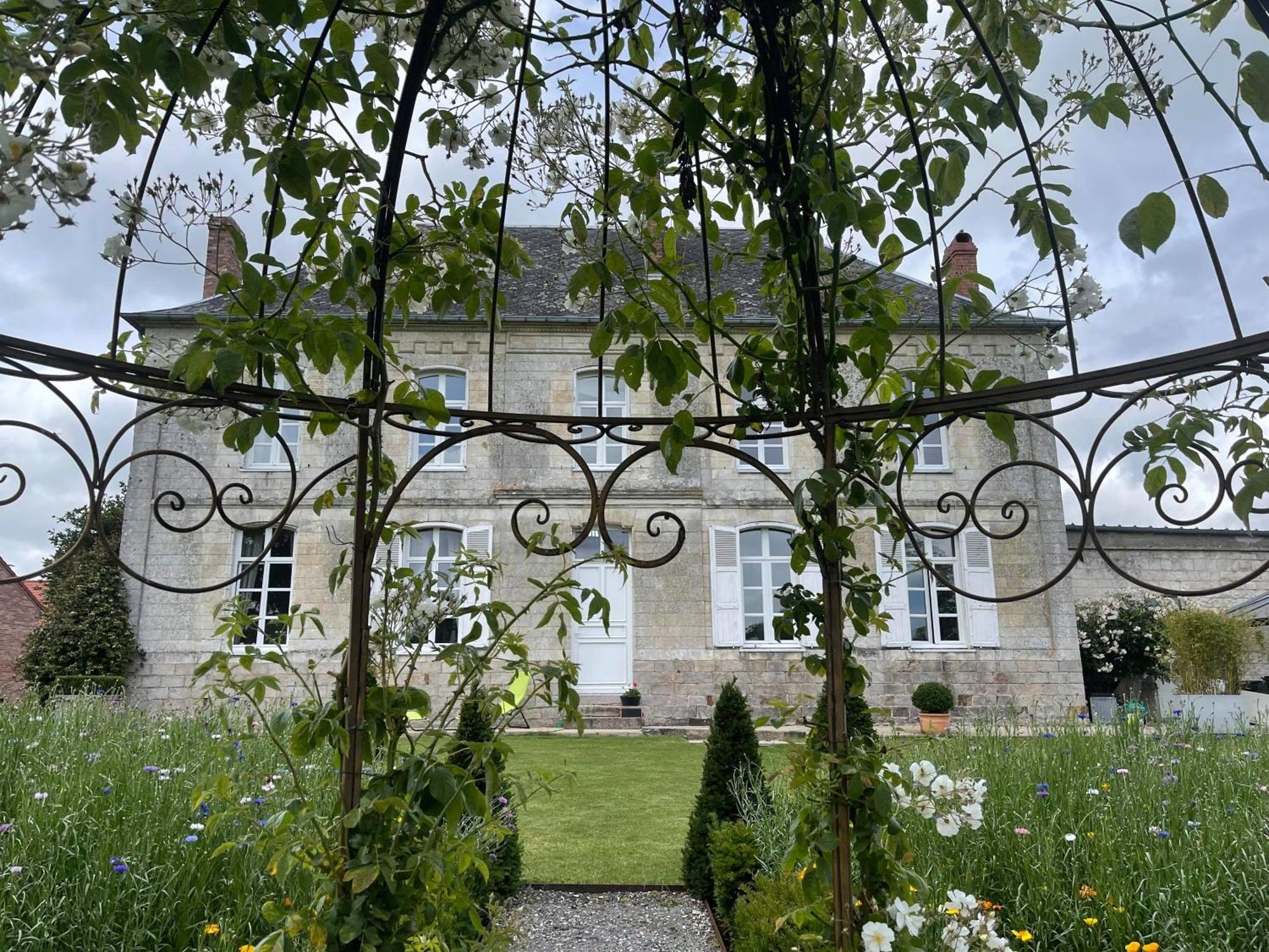 مبيت وإفطار Villers-Châtel Charme D Antan المظهر الخارجي الصورة