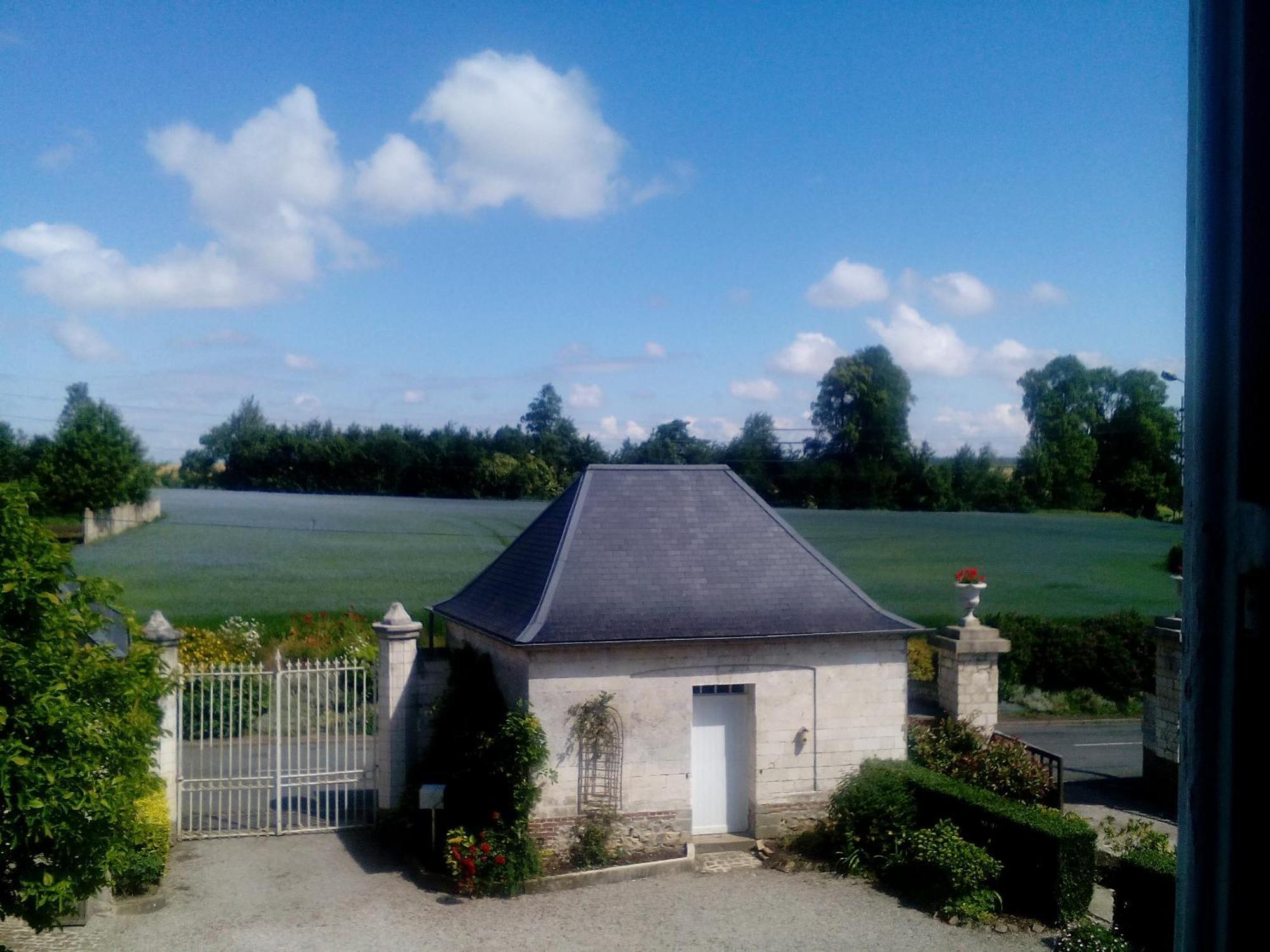 مبيت وإفطار Villers-Châtel Charme D Antan الغرفة الصورة